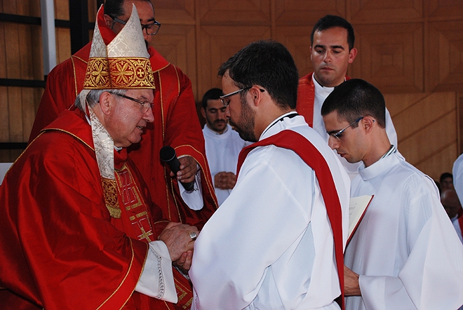 Ordenacao_padre_nelson_rodrigues (34)