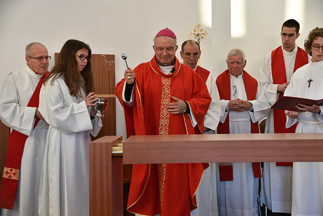 Dedicacao_igreja_rogil (45)