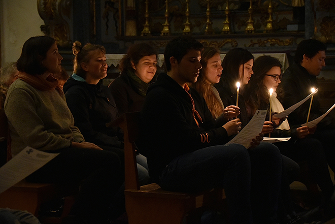 Oracoes_pequena_fraternidade_provisoria_taize (38)