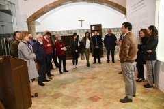 Visita_deputados_ps_exposicao_pentateuco (5)