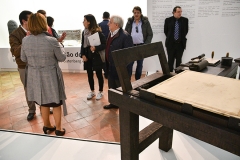 Visita_deputados_ps_exposicao_pentateuco (8)