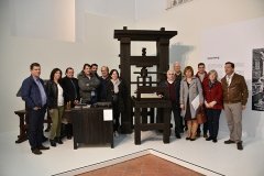 Visita_deputados_ps_exposicao_pentateuco (9)