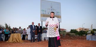 Futura igreja paroquial de Almancil já tem primeira pedra (com fotos)