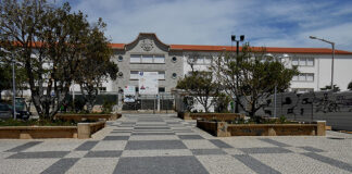 Alunos da João de Deus em Faro em greve na quarta-feira por atrasos da Parque Escolar