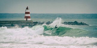 “Site” de surf elogia ondas da Praia da Rocha