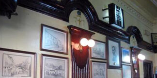 Câmara de Loulé quer comprar emblemático Café Calcinha