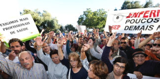 Deputados do PS e do PCP criticam falta de médicos na Urgência Básica de Loulé