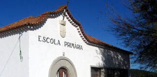 Sindicato dos Professores da Zona Sul diz que governo quer fechar 94 escolas básicas no Algarve e Alentejo