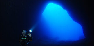 Universidade do Algarve e mergulhadores internacionais exploram gruta em Sagres