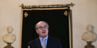 Presidente da Repsol diz que a empresa inicia prospeção de gás no Algarve no próximo ano