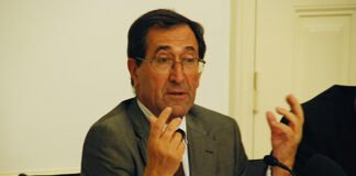 Pe. Anselmo Borges considera que vivemos uma “crise de fé” e apela à criação de “estruturas políticas globais”