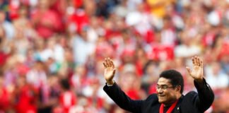 Câmara de Loulé deu o nome de Eusébio a avenida de acesso ao Estádio Algarve