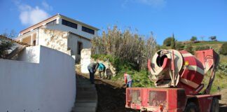 Câmara de Castro Marim beneficia arruamentos na Foz de Odeleite