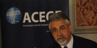 César das Neves veio a Faro advertir que a família é mais importante do que o trabalho