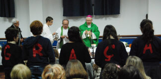Bispo do Algarve visitou Armação de Pêra e Porches com apelo à “fortaleza na fé”