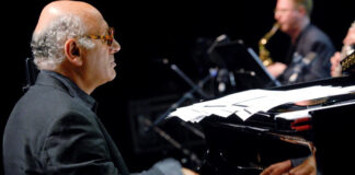 Concerto com Michael Nyman assinala dez anos do Teatro das Figuras, em Faro