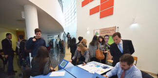 Seiscentos procuram emprego em feira de recrutamento da Universidade do Algarve