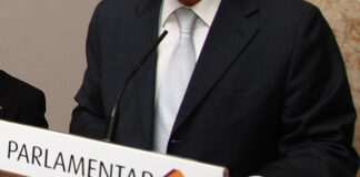 Deputados do PSD reúnem-se em Albufeira com autárquicas e sistema político na agenda