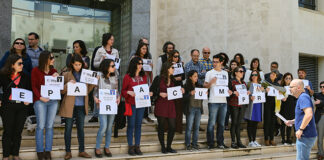 Docentes e investigadores do Algarve voltam a exigir progressões