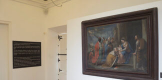 Exposição com pinturas das paróquias de Tavira patente na igreja da Misericórdia