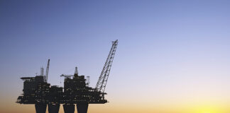 Turismo do Algarve diz que avanço do furo petrolífero sem estudo põe em risco habitantes