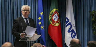 Ministro diz que Portugal “não deve cair no ridículo” ao falar em rede ilegal para o Algarve