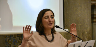 Claudine Pinheiro regressa ao Algarve para concerto de oração em Portimão