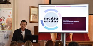 Presidente da Associação de Imprensa alertou que houve sempre notícias falsas, mas não com esta “distribuição viral”
