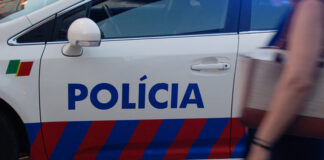 Autoridades encontram mulher morta em cabeleireiro em Faro
