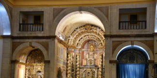 Obras de restauro do retábulo da igreja do Colégio de Portimão foram inauguradas em noite cultural
