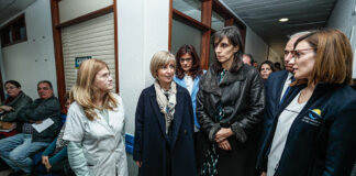 Ministra da Saúde garante em Albufeira desconhecer número de enfermeiros e médicos que deixam o país