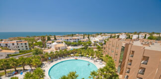 Covid-19: 60% dos hotéis no Algarve com reservas canceladas (corrigida)