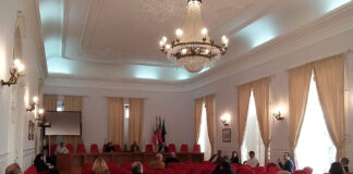 Covid-19: Municípios do Algarve reuniram e vão financiar a compra de 30 ventiladores