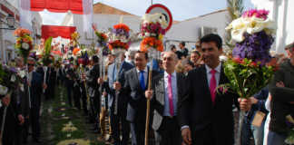 Festa das Tochas Floridas volta a celebrar em S. Brás de Alportel a ressurreição de Cristo