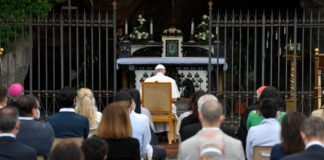 Vaticano: Papa presidiu a recitação mundial do Rosário pela esperança, na luta contra a Covid-19