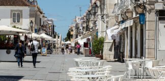 Covid-19: Comerciantes algarvios expectantes com reabertura de fronteiras com Espanha
