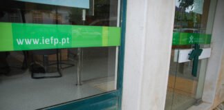 Covid-19: Quebras no turismo fazem desemprego no Algarve crescer mais de 200%