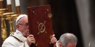 Papa publica documento sobre a Bíblia e questiona desconhecimento de texto fundamental do Cristianismo e da Cultura ocidental
