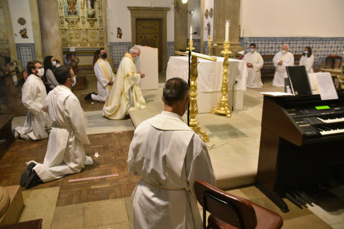 Missa_abertura_lausperene_diocesano_2020 (9)