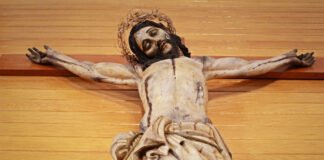 Profissionais de saúde e IPSS’s realizaram meditações da Via Sacra diocesana