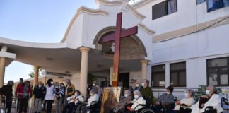 Símbolos da JMJ visitaram utentes do lar da Misericórdia de S. Brás de Alportel (c/vídeo e fotos)