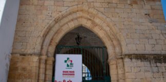 Edifícios no Algarve receberam faixas alusivas à Jornada Mundial da Juventude
