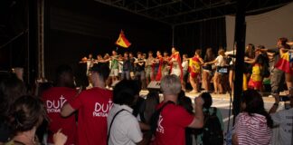 Jovens para a JMJ de Lisboa que estão em Faro, Loulé e Tavira viveram noite de partilha de culturas