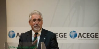 César das Neves veio ao Algarve dizer que a ‘Economia de Francisco’ se alcança pela oração (c/vídeo)