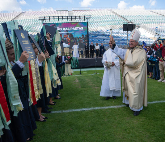 Bispo do Algarve preside no próximo sábado à bênção das pastas dos finalistas da Universidade do Algarve