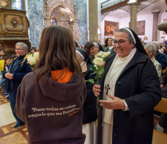 Carmelo algarvio e Secretariado Regional da CIRP promovem Encontro Sinodal entre jovens e consagrados