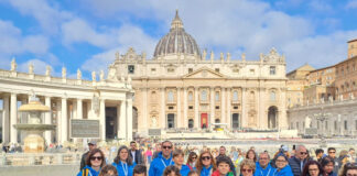 Grupo de algarvios no Jubileu dos Adolescentes em Roma passou pelas Portas Santas e homenageou Francisco