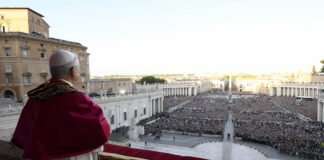 Primeiras palavras do Papa Leão XIV foram “votos de paz a todos os povos, a toda a terra”