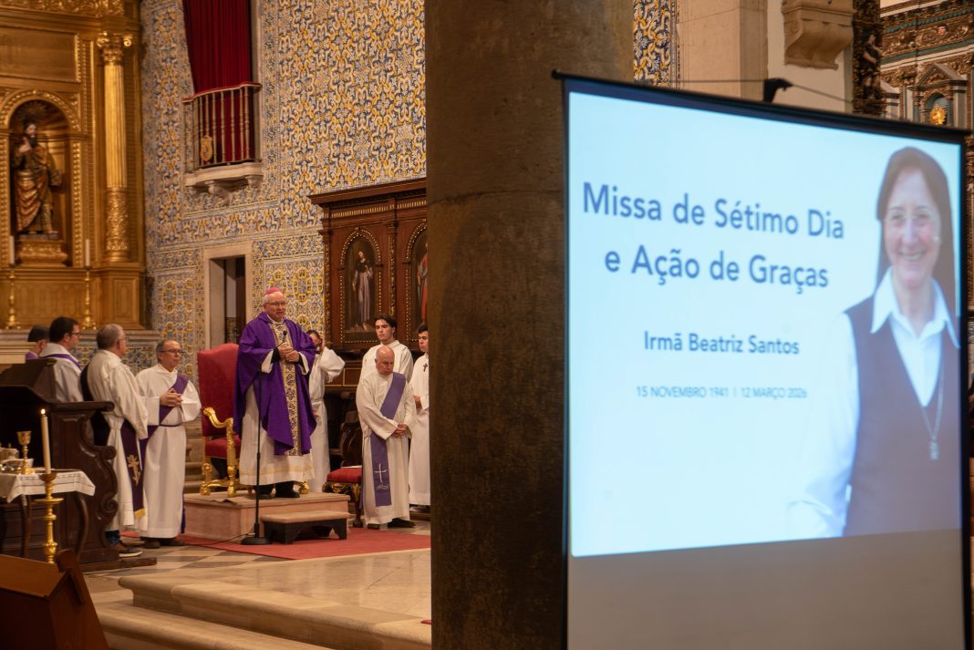 Missa_setimo_dia_falecimento_beatriz_santos2