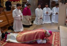 Sexta-feira Santa: Bispo do Algarve desejou que a “cruz de Cristo ilumine todas situações de sofrimento e de morte”